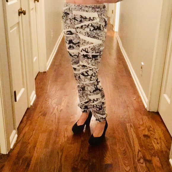 TOPSHOP black/white elastic waisted & ankle pant - Picture 8 of 8